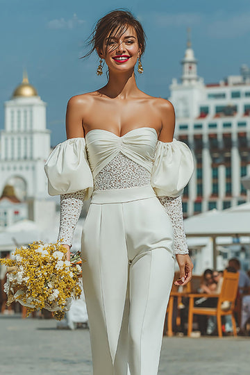 Off The Shoulder Rynkade Vita Spetsar Bröllop Jumpsuits